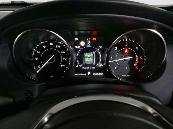 Used Jaguar XE 2017 for sale - 76256555: Photo 18