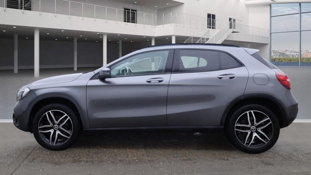 Used Mercedes-Benz GLA 2019 for sale - 76469929: Photo 6