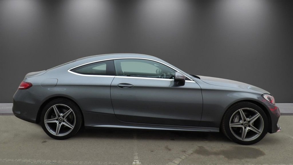 Used Mercedes-Benz C Class 2018 for sale - 78022071: Photo 5