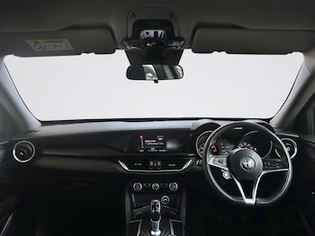 Used Alfa Romeo Stelvio 2018 for sale - 78457851: Photo