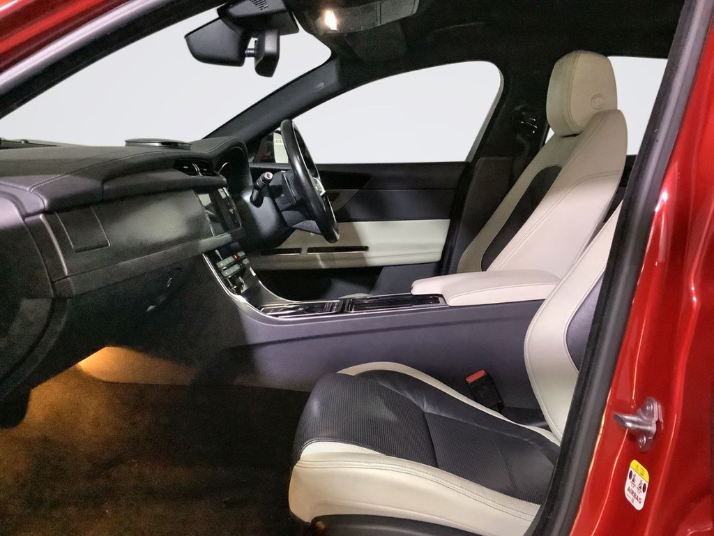 Used Jaguar XF 2015 for sale - 76361648: Photo 12