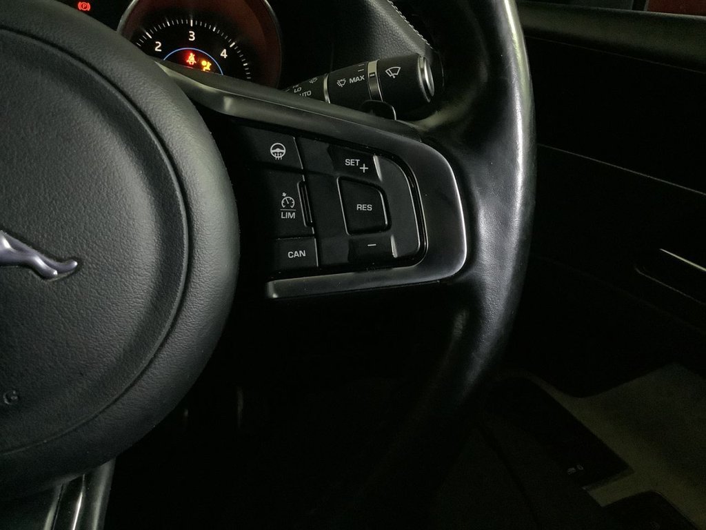 Used Jaguar XF 2015 for sale - 76361648: Photo 21