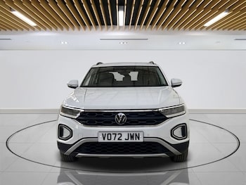 Used Volkswagen T-Roc 2022 for sale - 78749114: Photo