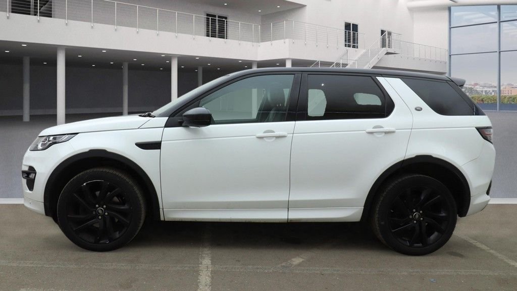 Used Land Rover Discovery Sport 2017 for sale - 77748219: Photo 12