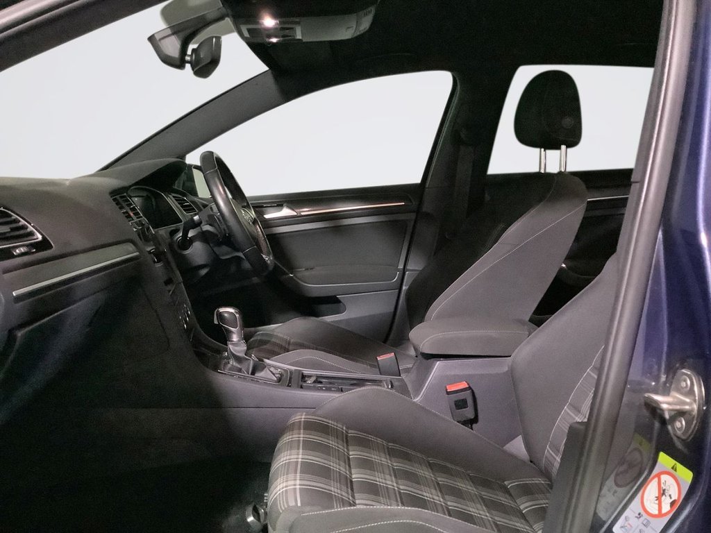 Used Volkswagen Golf 2017 for sale - 76509646: Photo 12