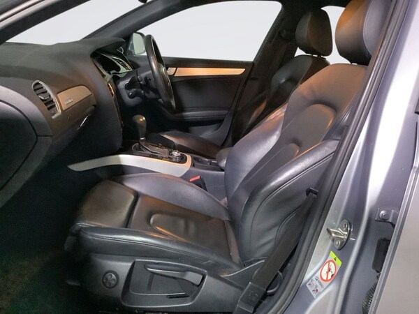 Used Audi A4 2010 for sale - 76092589: Photo 13