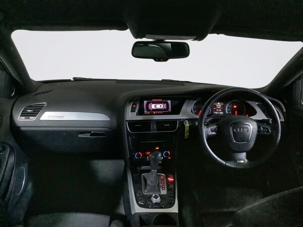 Used Audi A4 2010 for sale - 76092589: Photo 3