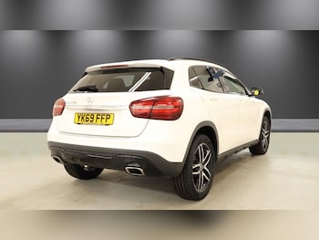 Used Mercedes-Benz GLA 2019 for sale - 78943122: Photo