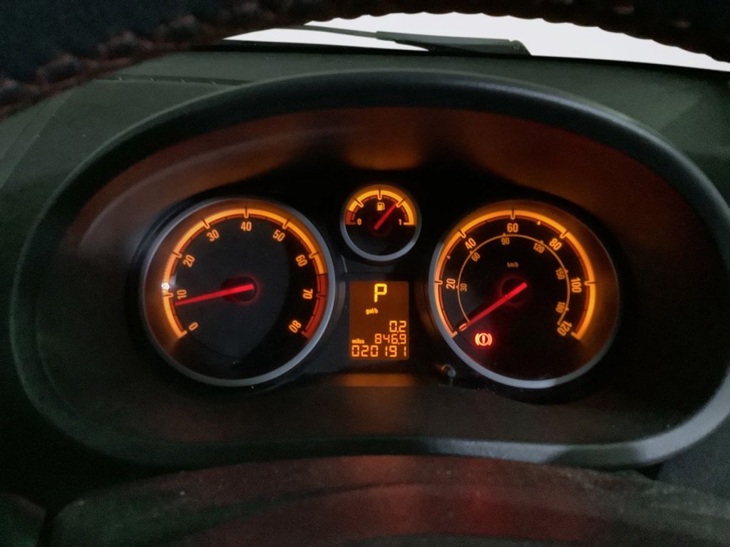 Used Vauxhall Corsa 2011 for sale - 76124175: Photo 18