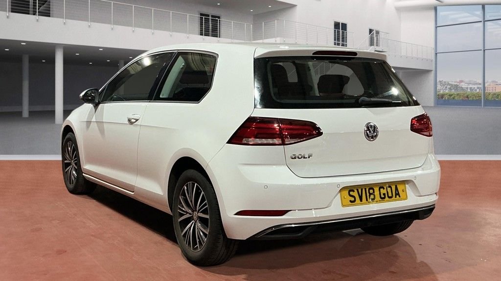 Used Volkswagen Golf 2018 for sale - 77990866: Photo 9