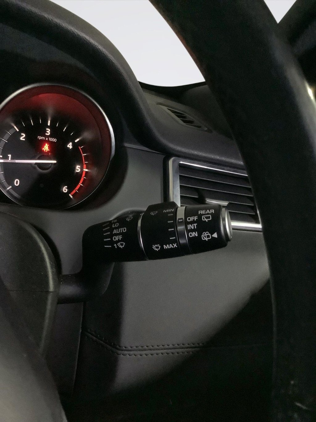 Used Land Rover Discovery Sport 2019 for sale - 76256057: Photo 24