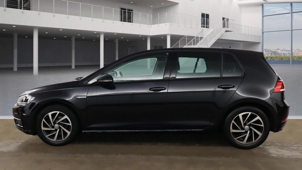 Used Volkswagen Golf 2019 for sale - 77133693: Photo 6