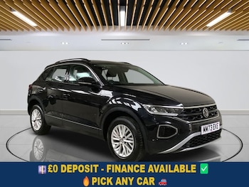 Used Volkswagen T-Roc 2023 for sale - 77463773: Photo