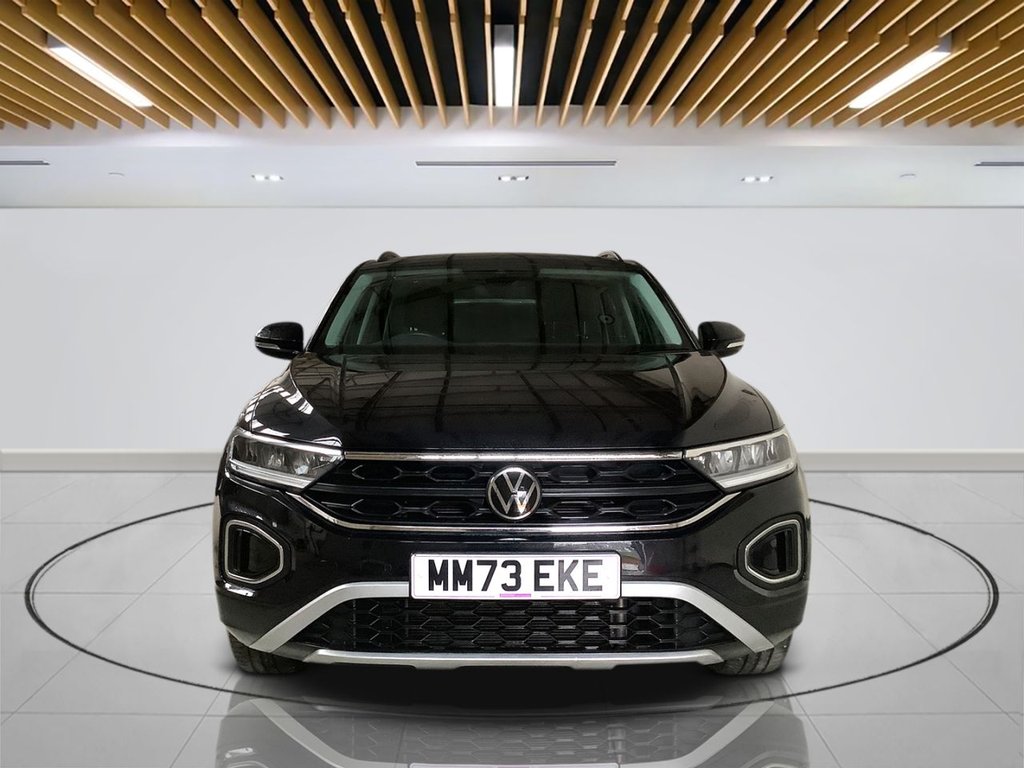 Used Volkswagen T-Roc 2023 for sale - 77463773: Photo 2