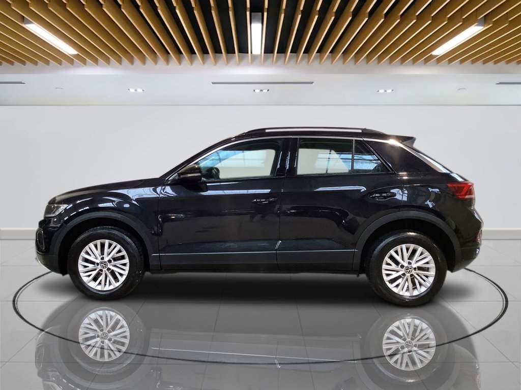 Used Volkswagen T-Roc 2023 for sale - 77463773: Photo 5