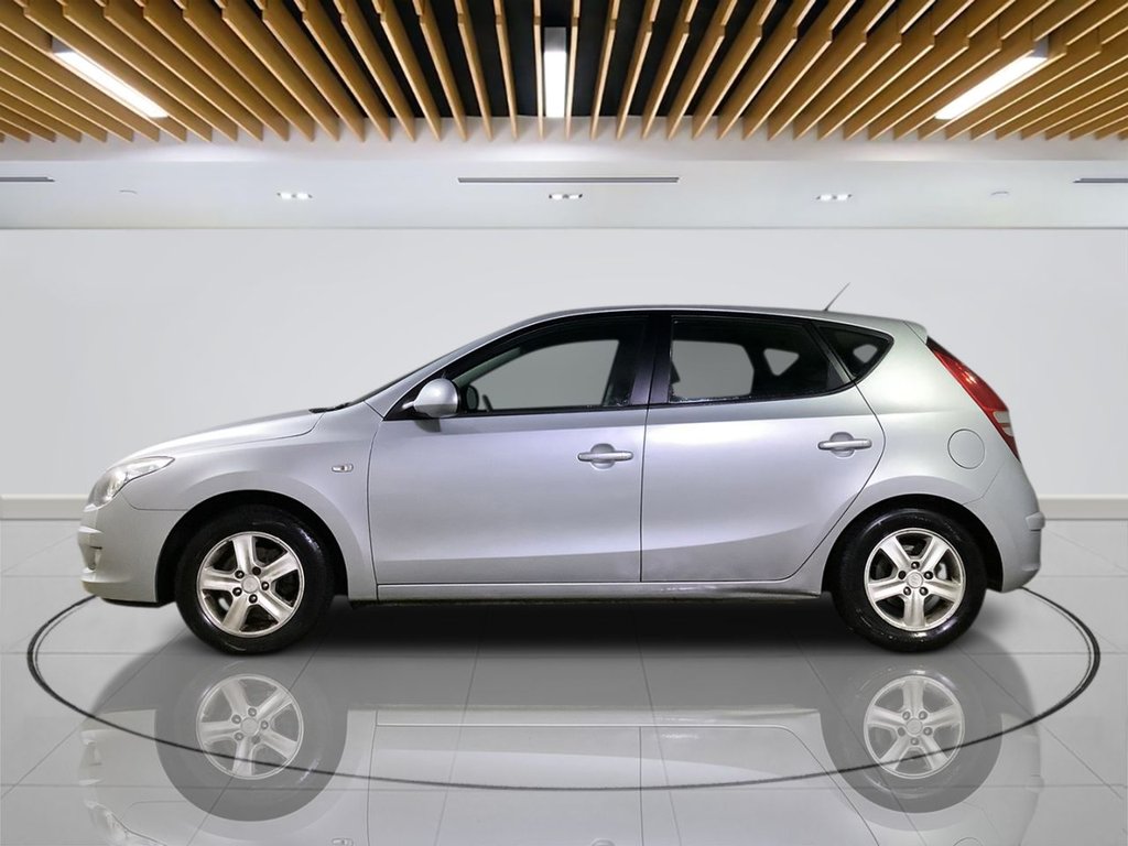 Used Hyundai i30 2009 for sale - 76092470: Photo 5