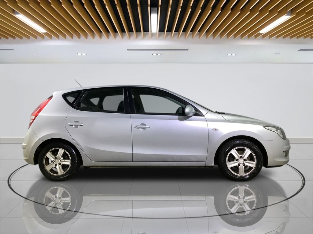 Used Hyundai i30 2009 for sale - 76092470: Photo 9