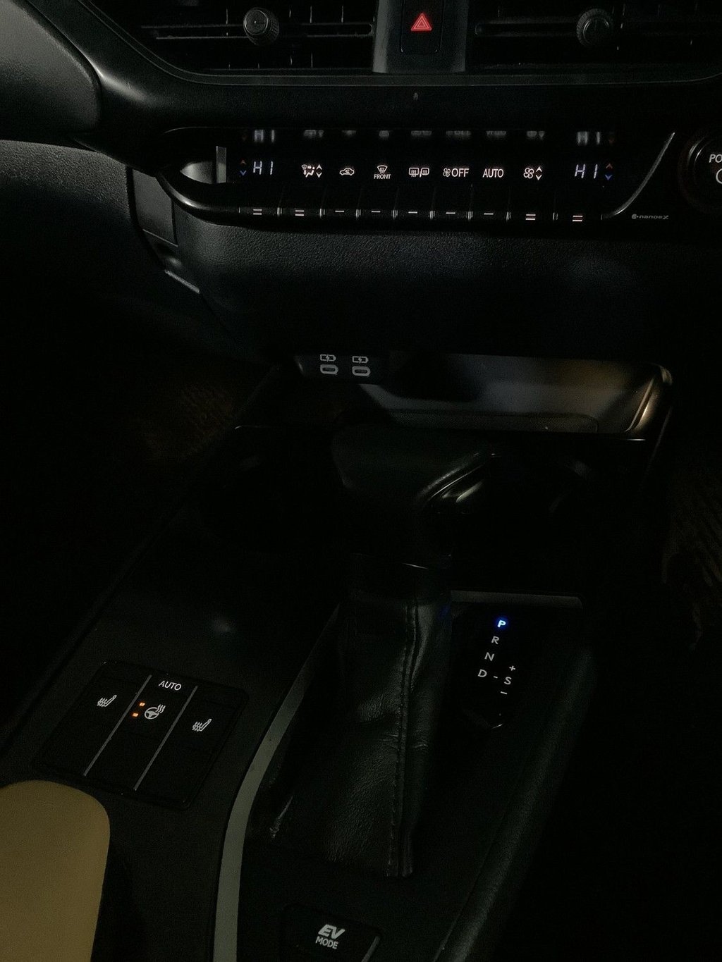 Used Lexus UX 2023 for sale - 76698237: Photo 24