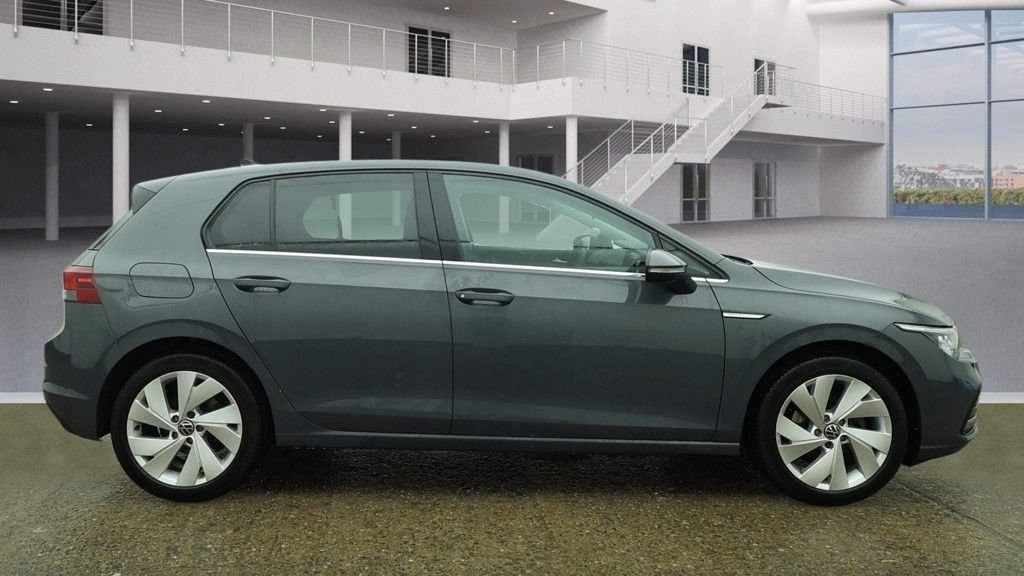 Used Volkswagen Golf 2020 for sale - 77614125: Photo 9