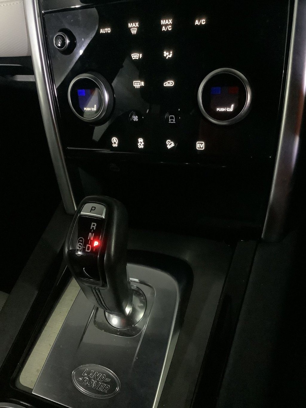 Used Land Rover Discovery Sport 2022 for sale - 76582716: Photo 25