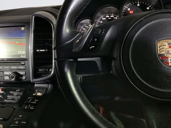 Used Porsche Cayenne 2014 for sale - 76223254: Photo 17