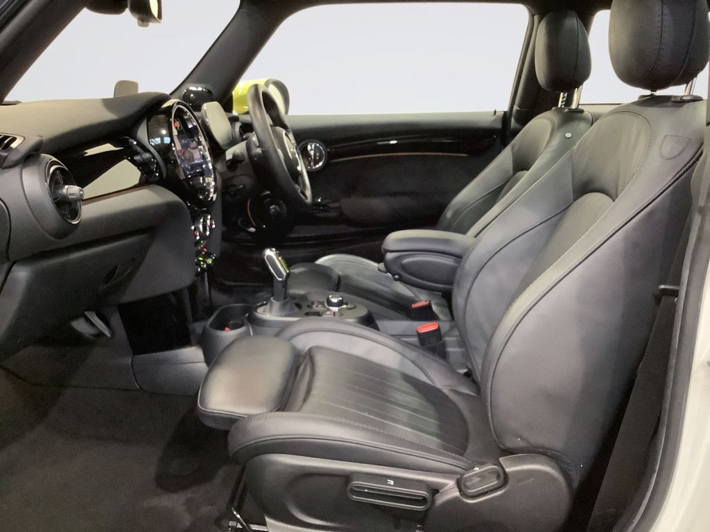 Used MINI Hatch 2022 for sale - 78136933: Photo 12