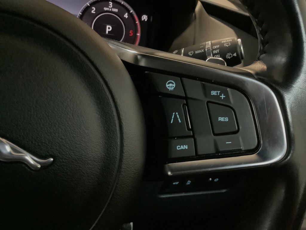 Used Jaguar F-Pace 2019 for sale - 77383515: Photo 18