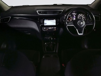 Used Nissan Qashqai 2018 for sale - 76496123: Photo