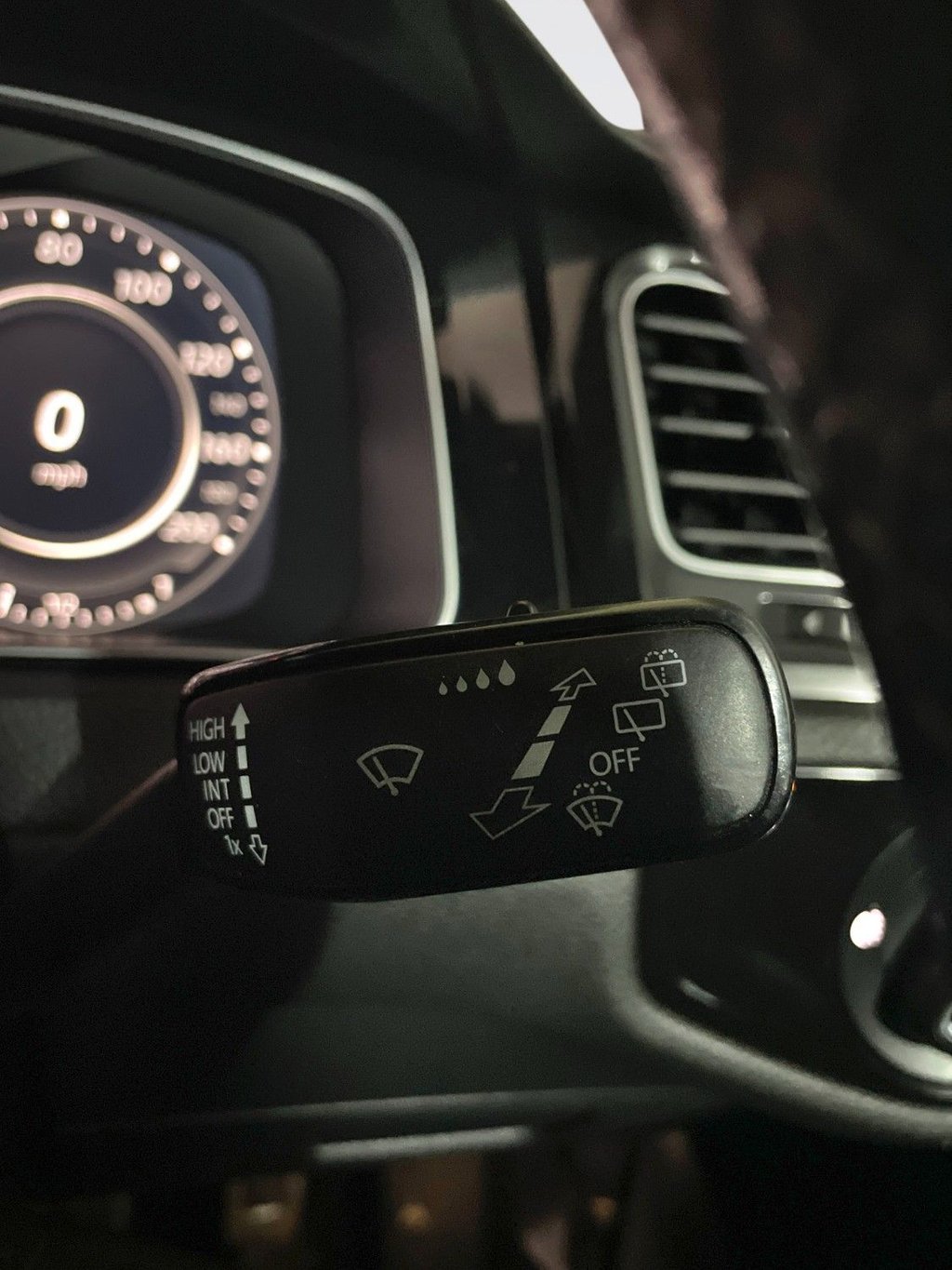 Used Volkswagen Golf 2018 for sale - 76670567: Photo 20