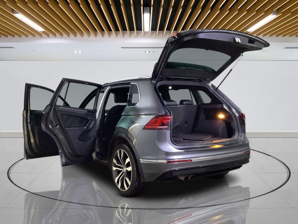 Used Volkswagen Tiguan 2018 for sale - 76520405: Photo 10