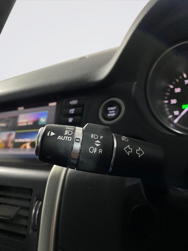 Used Land Rover Discovery Sport 2019 for sale - 76190779: Photo 26