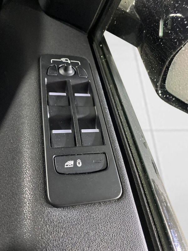 Used Land Rover Discovery Sport 2019 for sale - 76190779: Photo 38