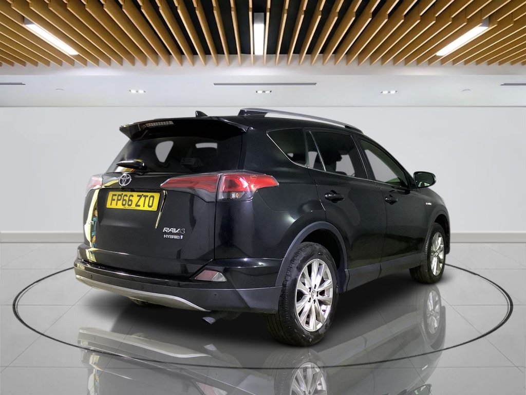 Used Toyota RAV4 2016 for sale - 76081090: Photo 8