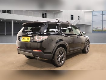 Used Land Rover Discovery Sport 2019 for sale - 75911446: Photo