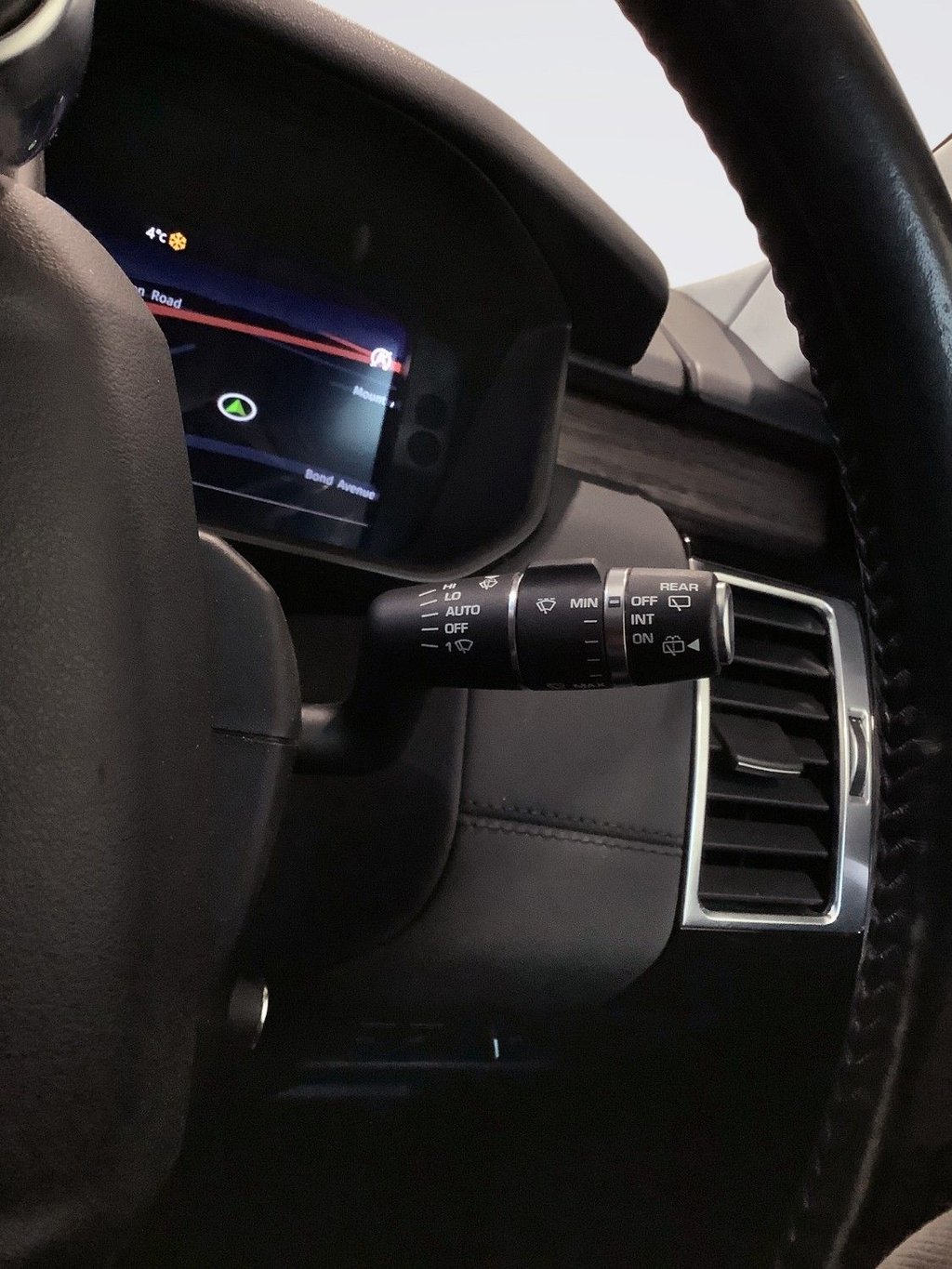 Used Land Rover Discovery 2018 for sale - 77226924: Photo 16