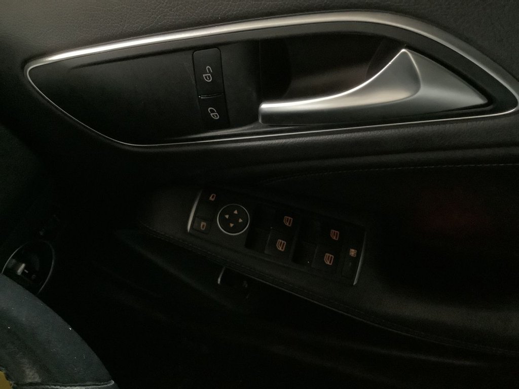 Used Mercedes-Benz GLA 2018 for sale - 78145053: Photo 24