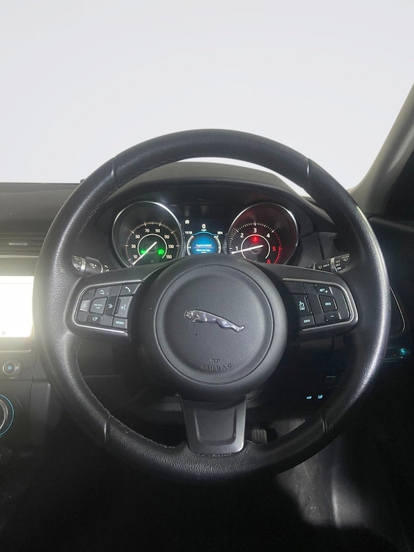 Used Jaguar E-Pace 2019 for sale - 76185129: Photo 13