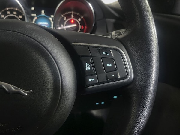 Used Jaguar E-Pace 2019 for sale - 76185129: Photo 16
