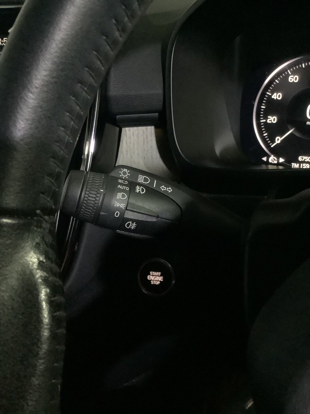 Used Volvo XC40 2019 for sale - 76445831: Photo 17