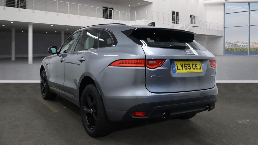 Used Jaguar F-Pace 2019 for sale - 76962025: Photo 9