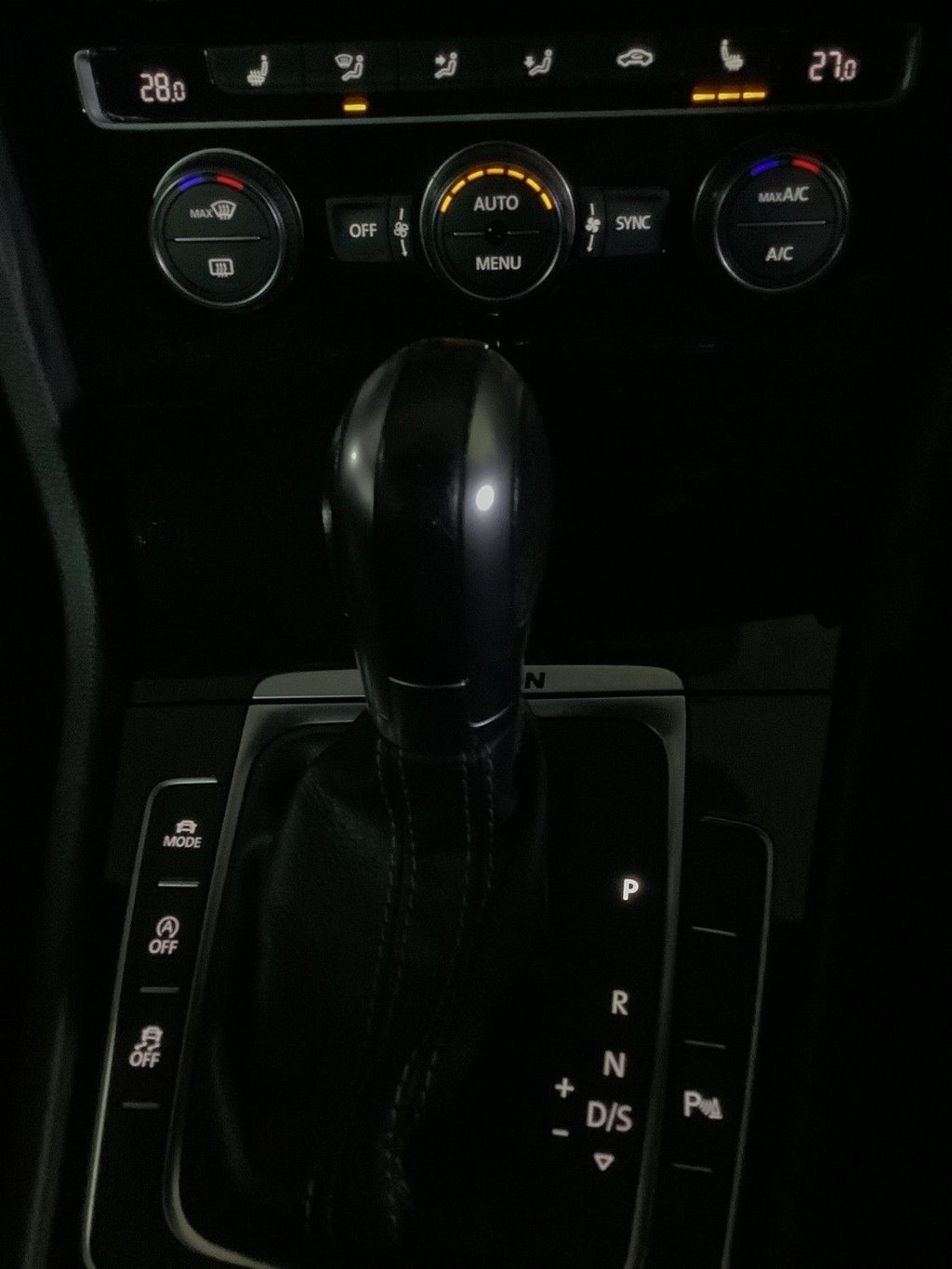 Used Volkswagen Golf 2017 for sale - 77014276: Photo 25