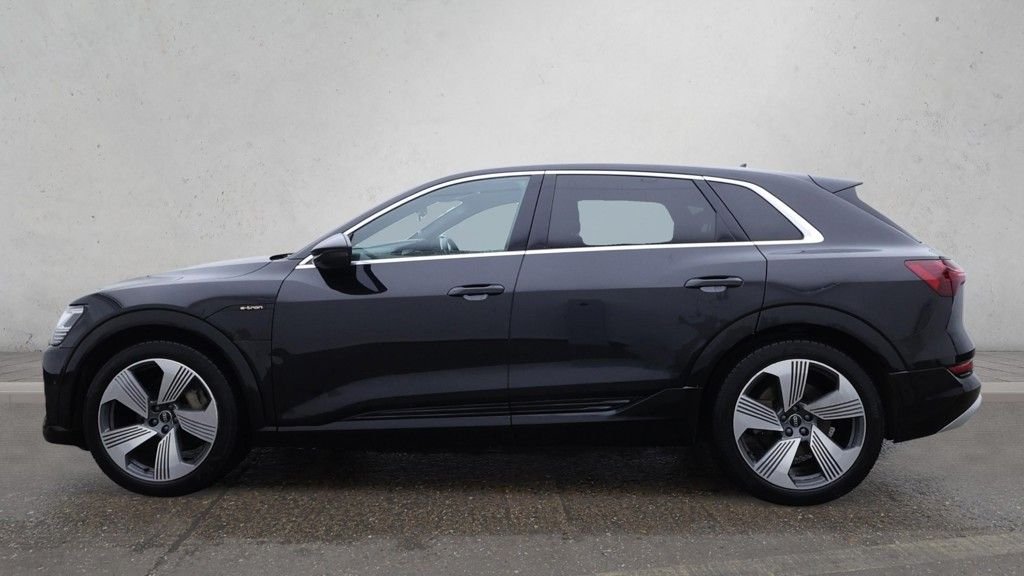 Used Audi e-tron 2020 for sale - 77904956: Photo 6