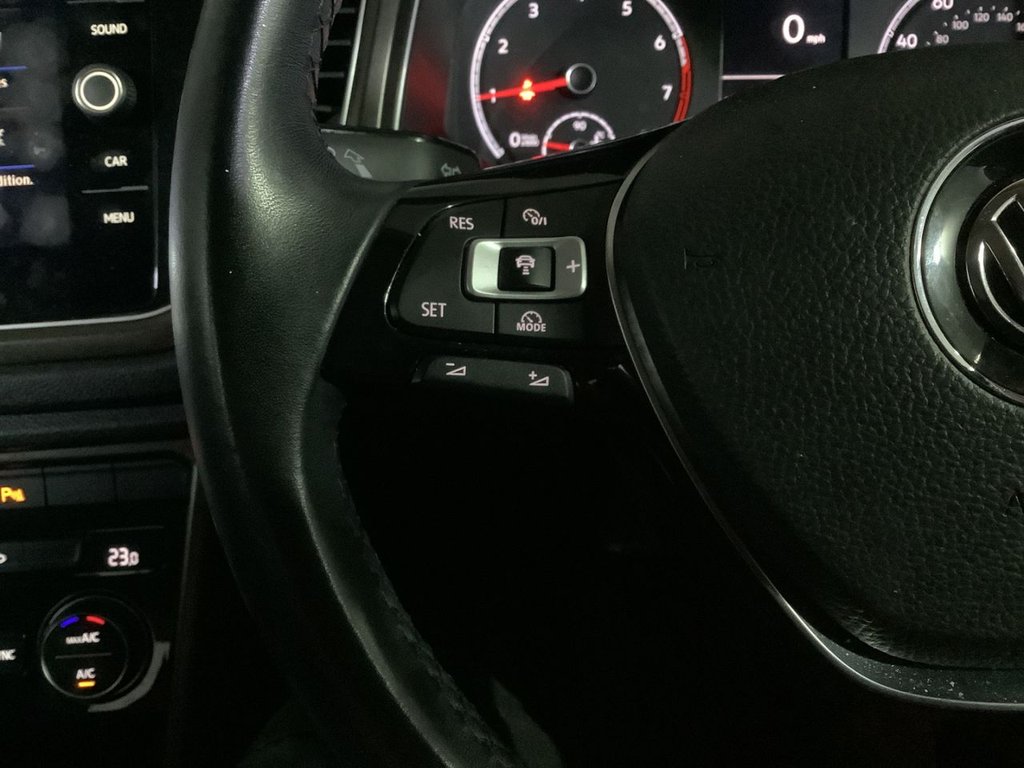 Used Volkswagen T-Roc 2018 for sale - 76867240: Photo 14