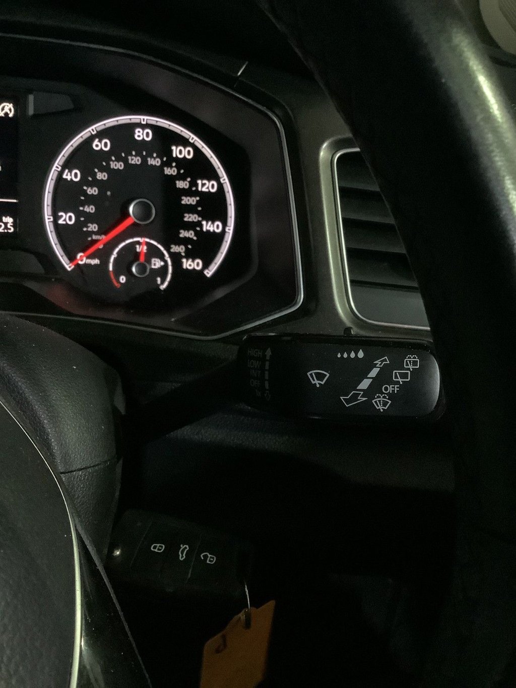 Used Volkswagen T-Roc 2018 for sale - 76867240: Photo 18