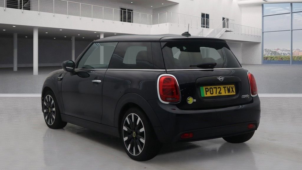 Used MINI Hatch 2022 for sale - 77499515: Photo 9