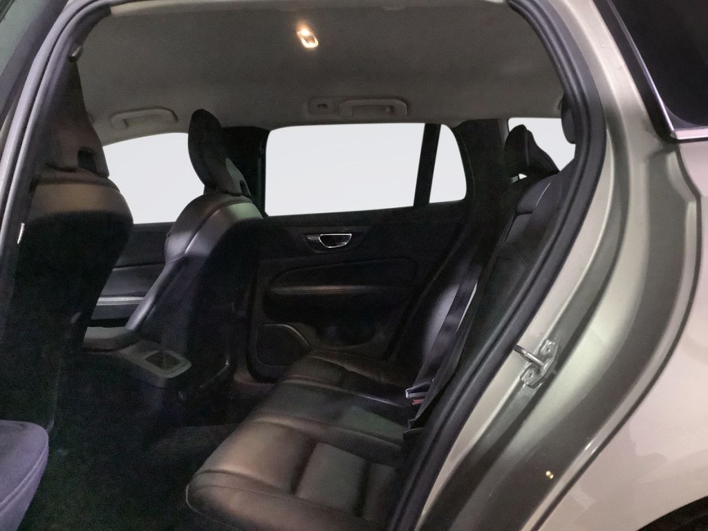 Used Volvo V60 2018 for sale - 76080455: Photo 12