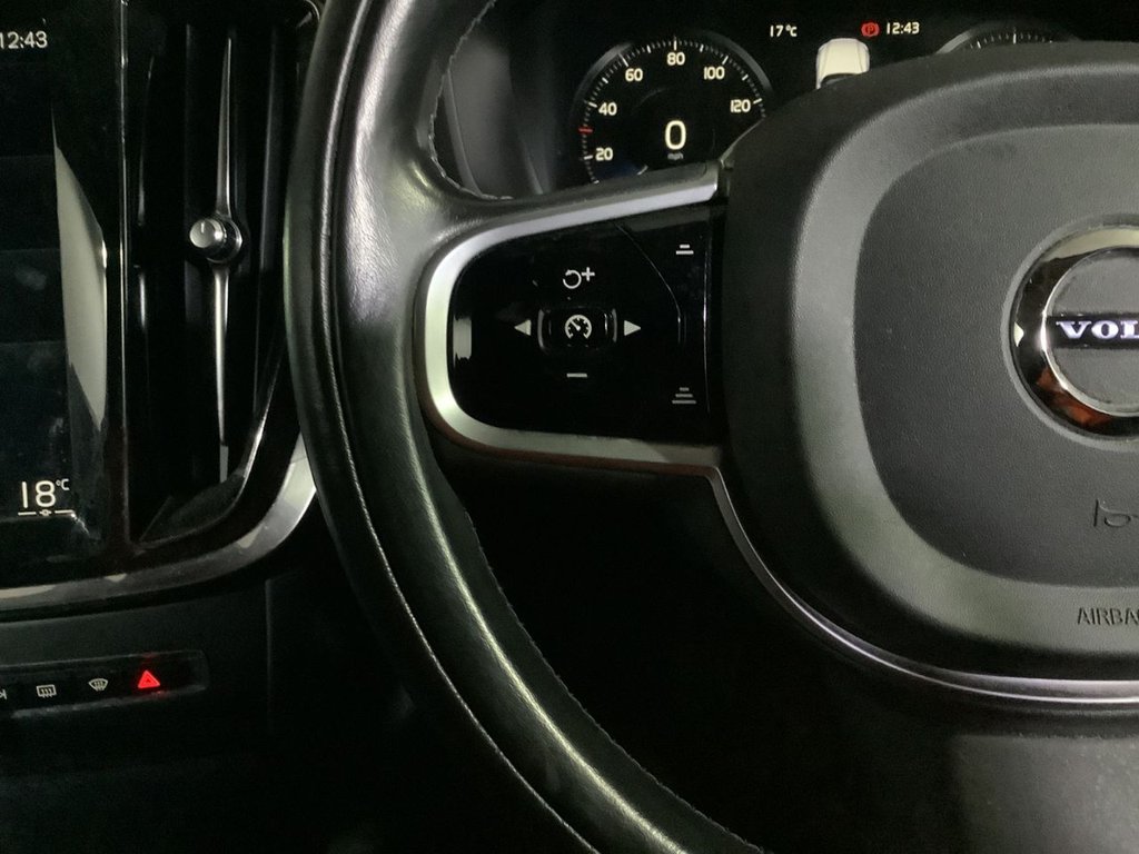 Used Volvo V60 2018 for sale - 76080455: Photo 16