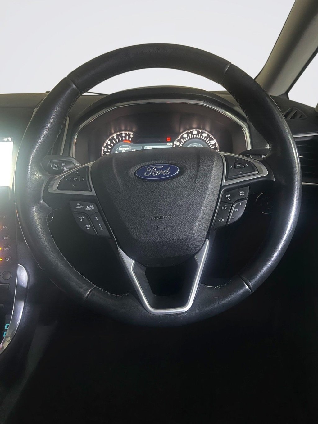 Used Ford S-Max 2018 for sale - 76999249: Photo 15