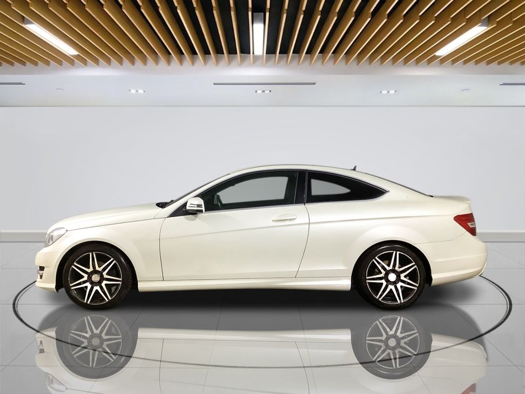 Used Mercedes-Benz C-Class 2012 for sale - 76147549: Photo 5