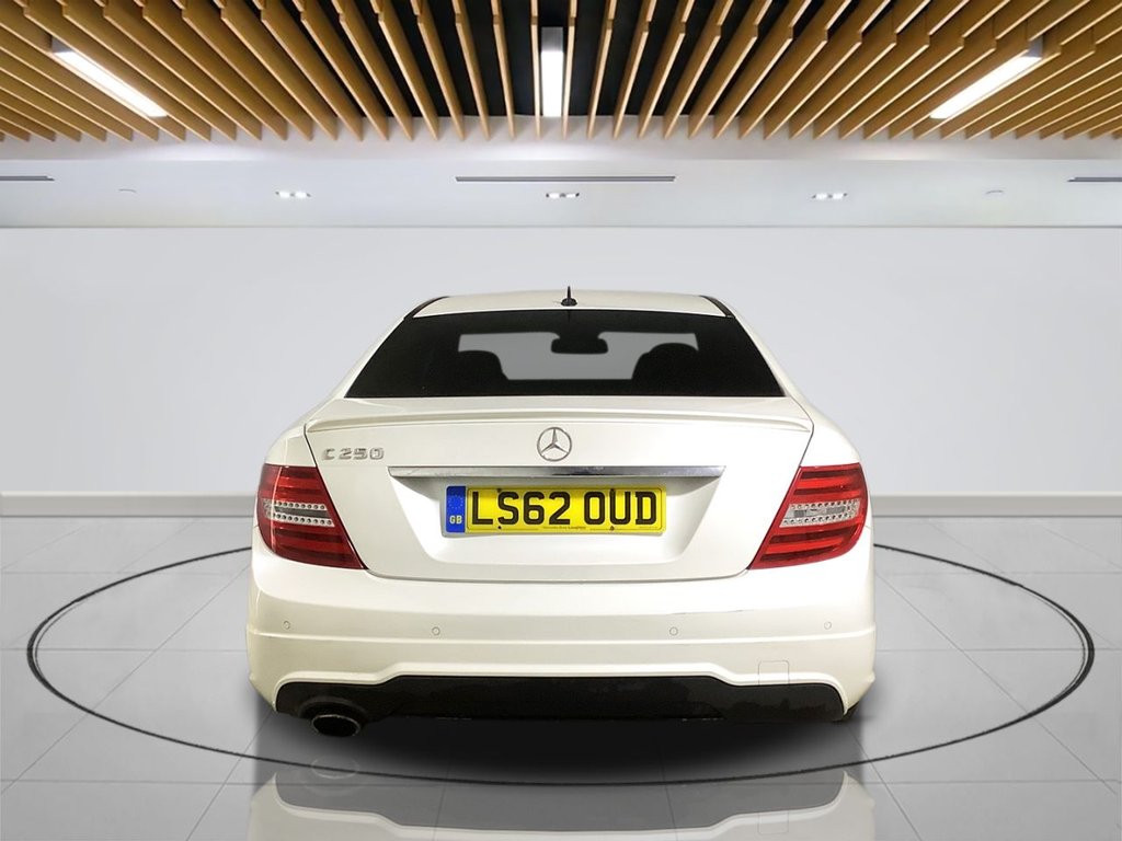 Used Mercedes-Benz C-Class 2012 for sale - 76147549: Photo 7